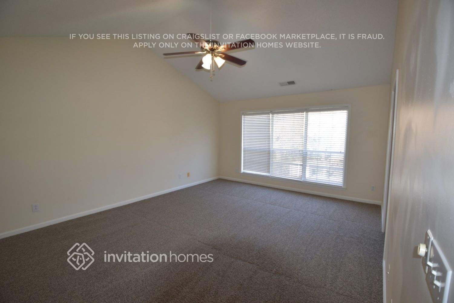 Building Photo - 11328 Longhedge Ln
