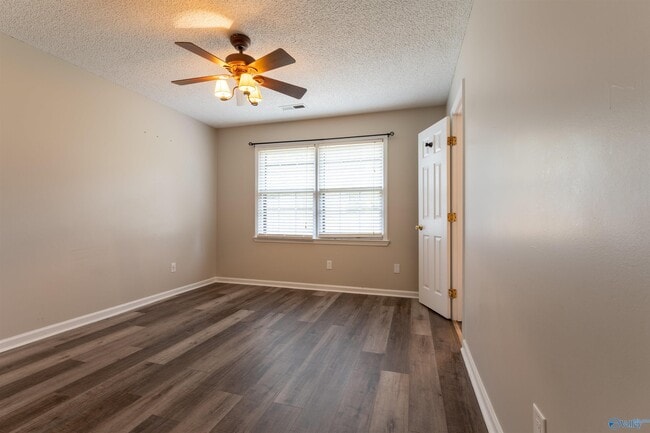 Building Photo - 107 Bridgestone Dr NE