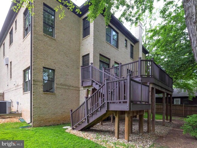 Building Photo - 6906 Chelsea Rd