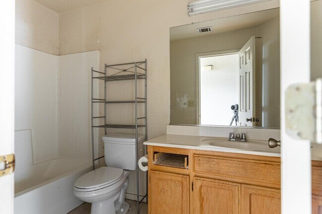 Building Photo - 4610 Fosberg Rd