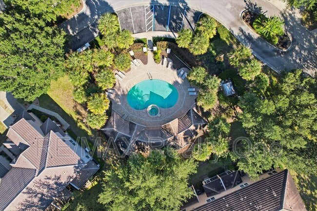 Building Photo - 1705 W Spring Meadow Loop