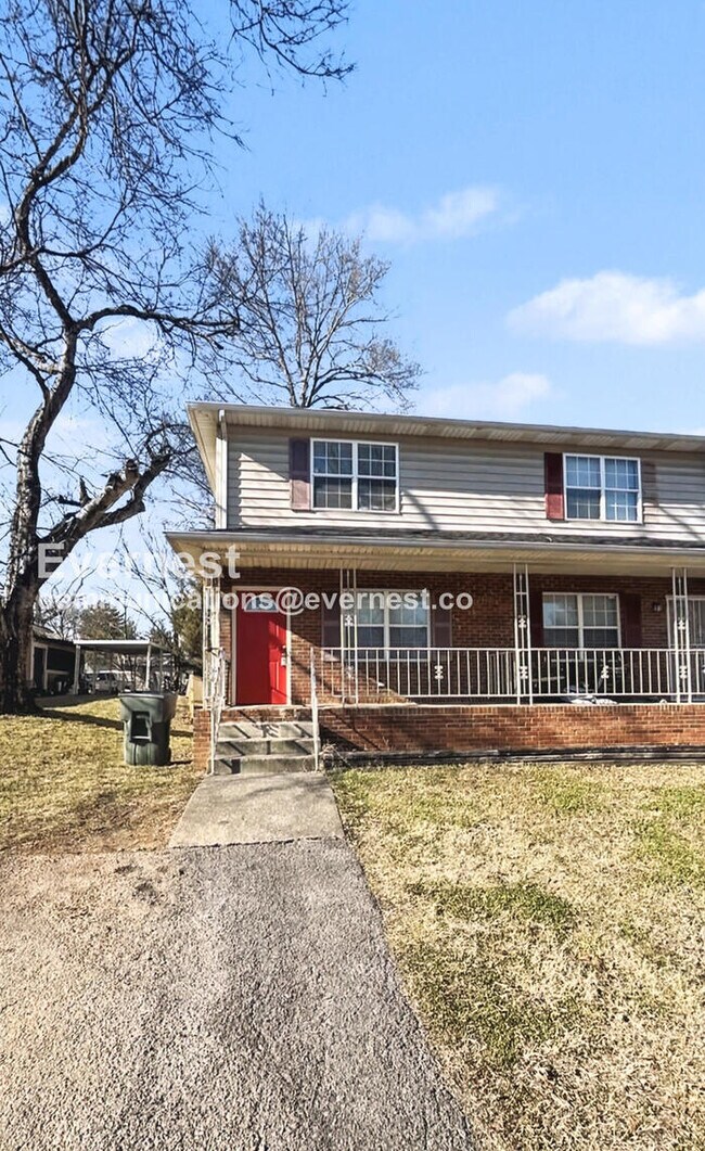 Building Photo - 1311 E 31st St