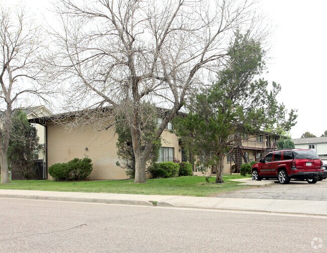 Amber Court Lakewood Co Apartment Finder Amber Court