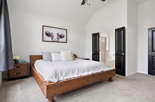 Building Photo - 5837 Bianca Dr