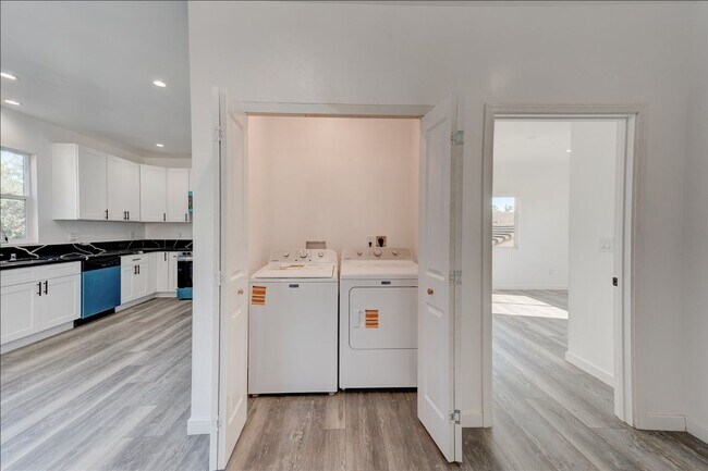 Building Photo - 7248 Canyon Hill Way