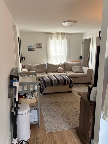 Building Photo - 2 Jowders Dr