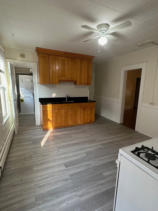 Updated Kitchen & Flooring - 185 Wilson St