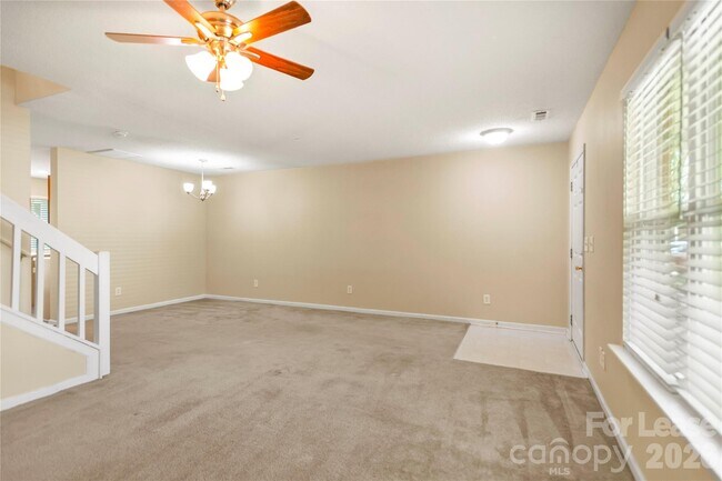 Building Photo - 148 Mangum Cir