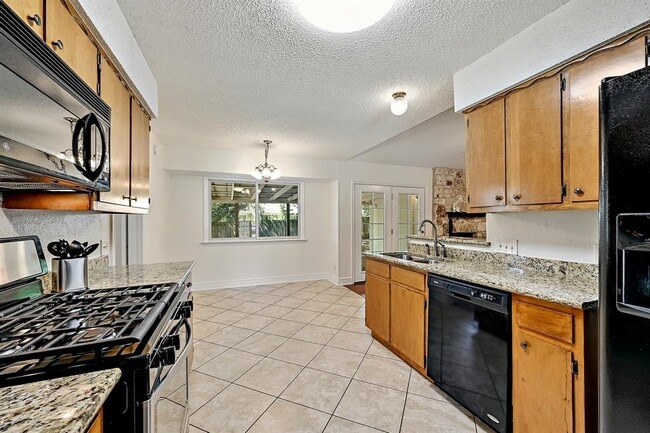 Building Photo - 3707 Tarragona Ln