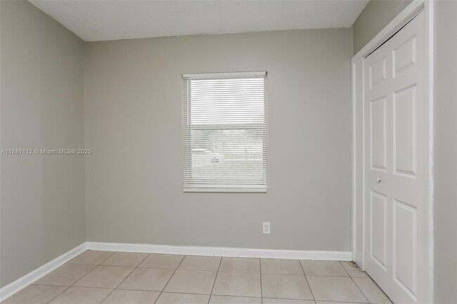 Building Photo - 1531 NW 11th Ct