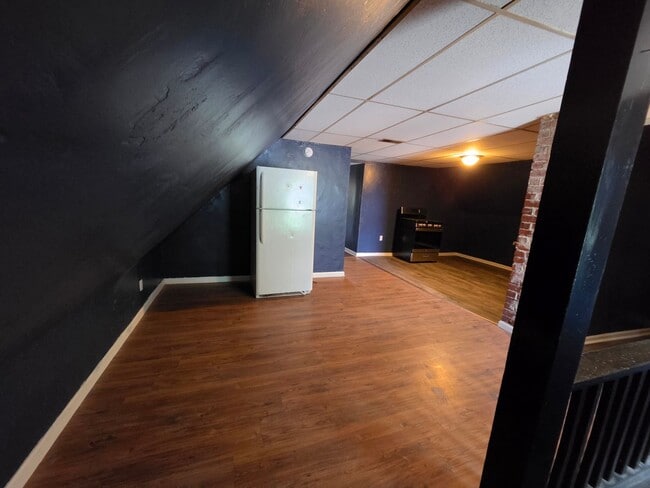 Building Photo - Upper two bedroom unit