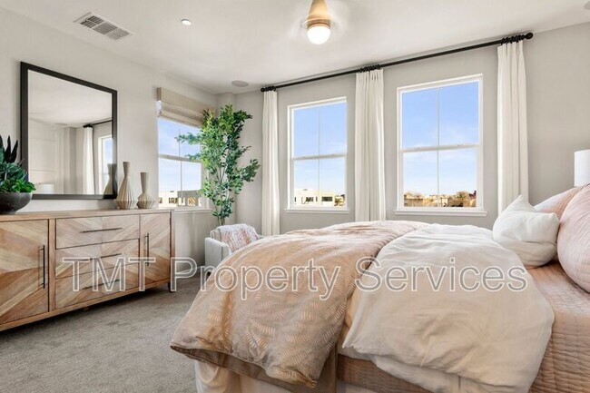 Building Photo - 4439 Rhone Walk