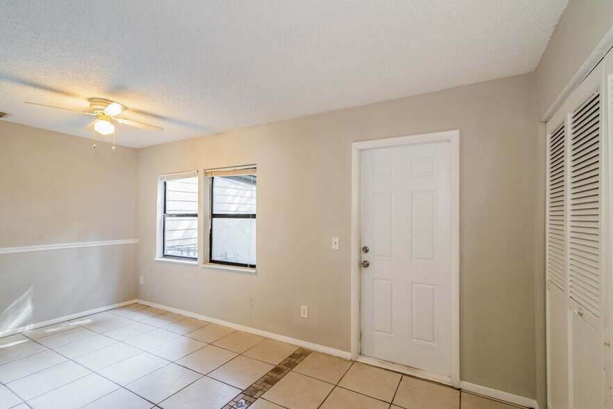 Building Photo - 9359 Genna Trace Trail