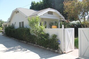 Building Photo - 2350 Windsor Ave
