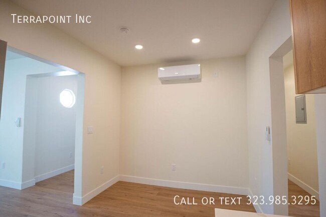 Building Photo - 1038 Westmoreland Ave