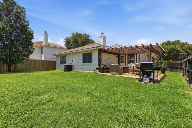 Building Photo - 17003 Analisa Cir