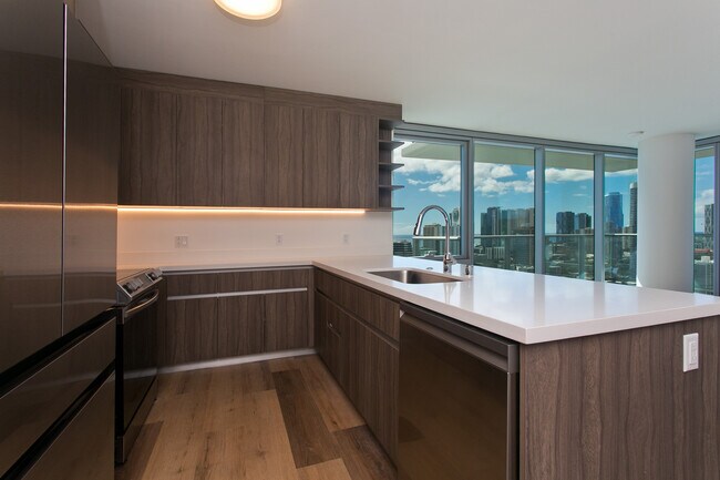 Building Photo - 1515 Liona St