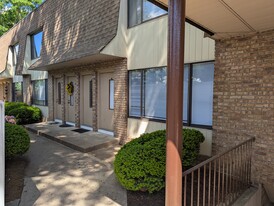 Apartment Entry - 90 Kinderkamack Rd