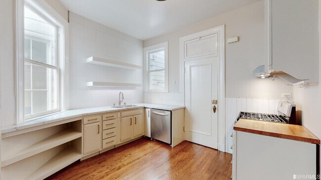 Building Photo - 3763 Clay St