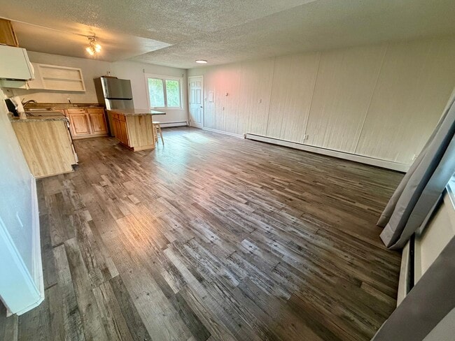 Building Photo - 815 College Rd