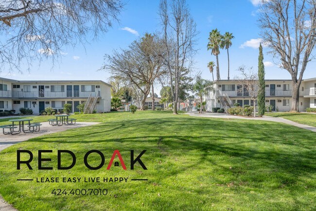 Building Photo - 13325 Heacock St