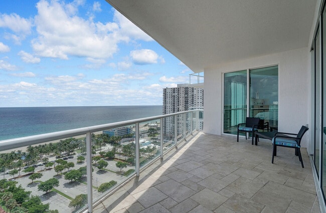 Building Photo - 1 N Ocean Blvd