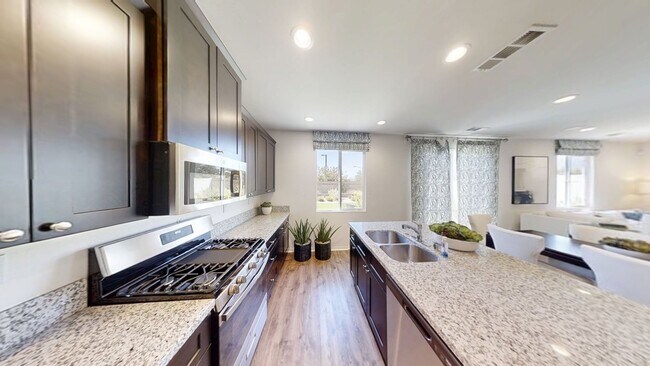Building Photo - Beautiful 4 bed 3 bath home in Beaumont, Ca.