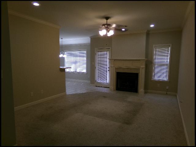 Building Photo - 31 Congressional Dr