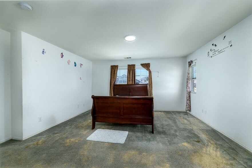 Building Photo - 3061 Clapper St