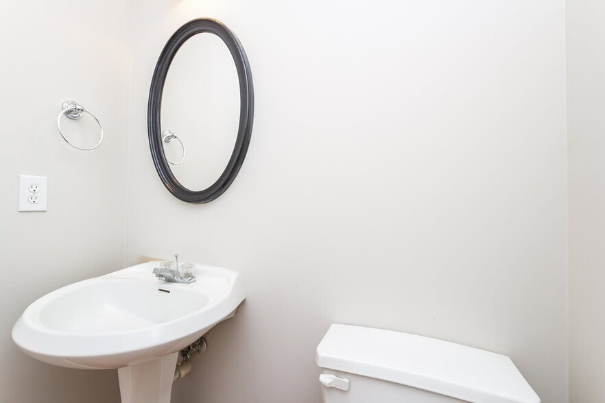 Building Photo - 4061 Edenbrooke Cir SW