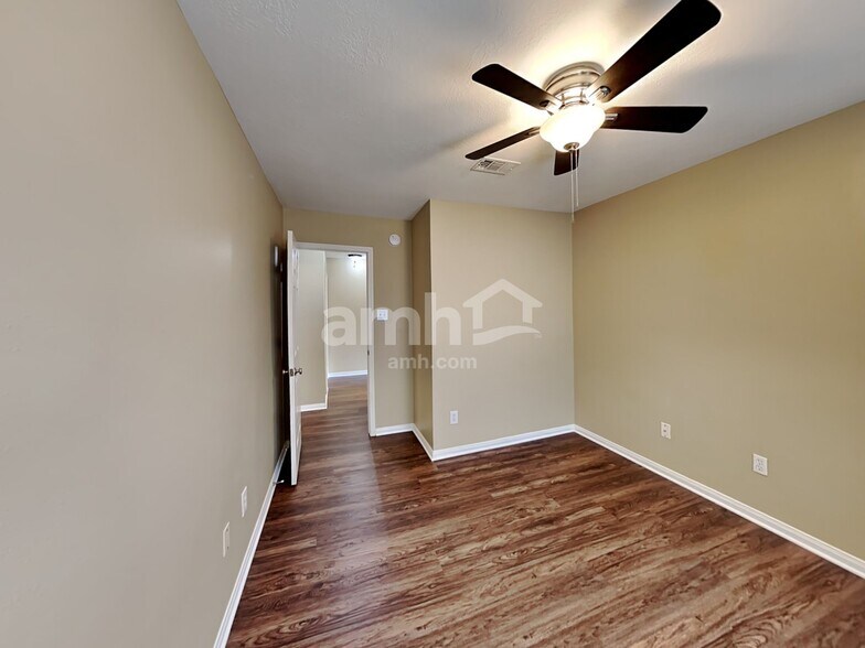 Building Photo - 409 Crimson Coast Dr