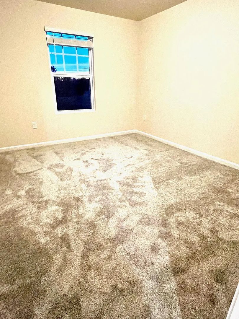 Building Photo - 1728 Arapahoe Ridge Dr