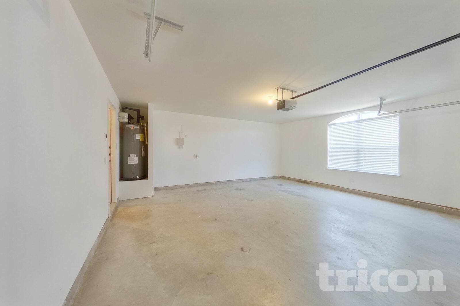 Building Photo - 714 Shady Meadow Ln