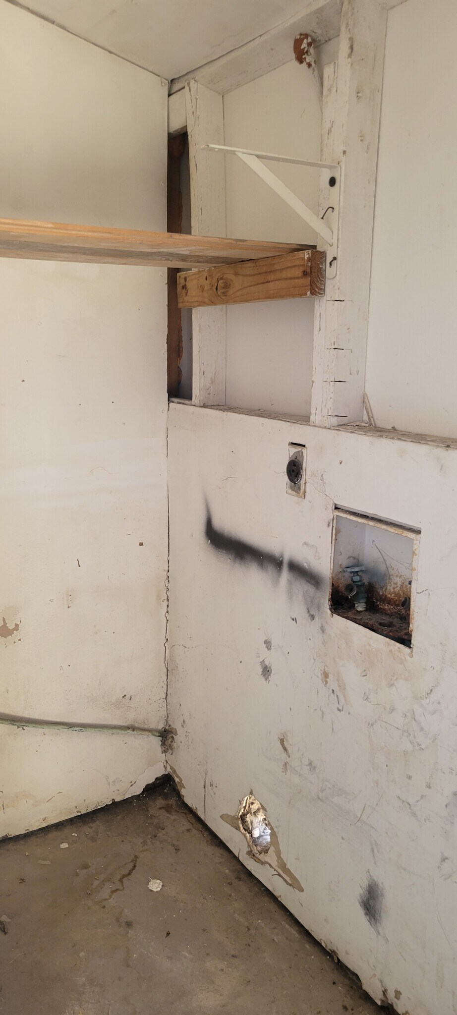 Utility room - 3003 Parker Ln