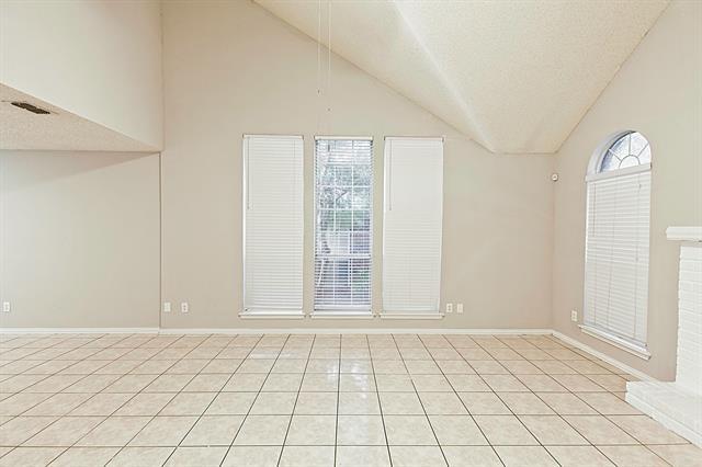 Building Photo - 1321 Overlook Dr