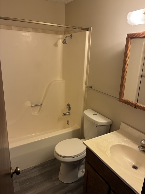 Building Photo - 1408 E 27th Ave