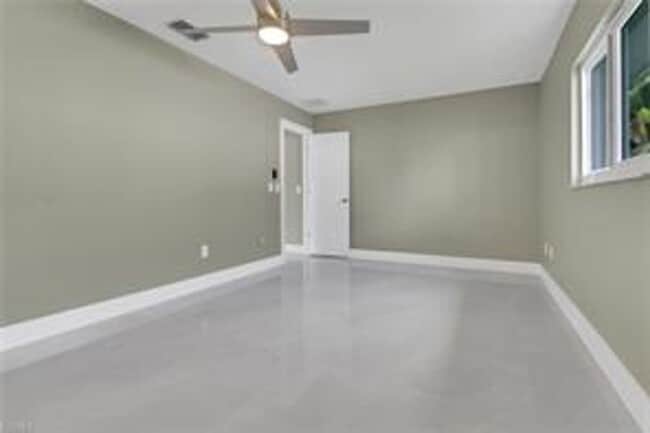 Building Photo - Elegant 3-Bedroom Pool Home in the Prestig...