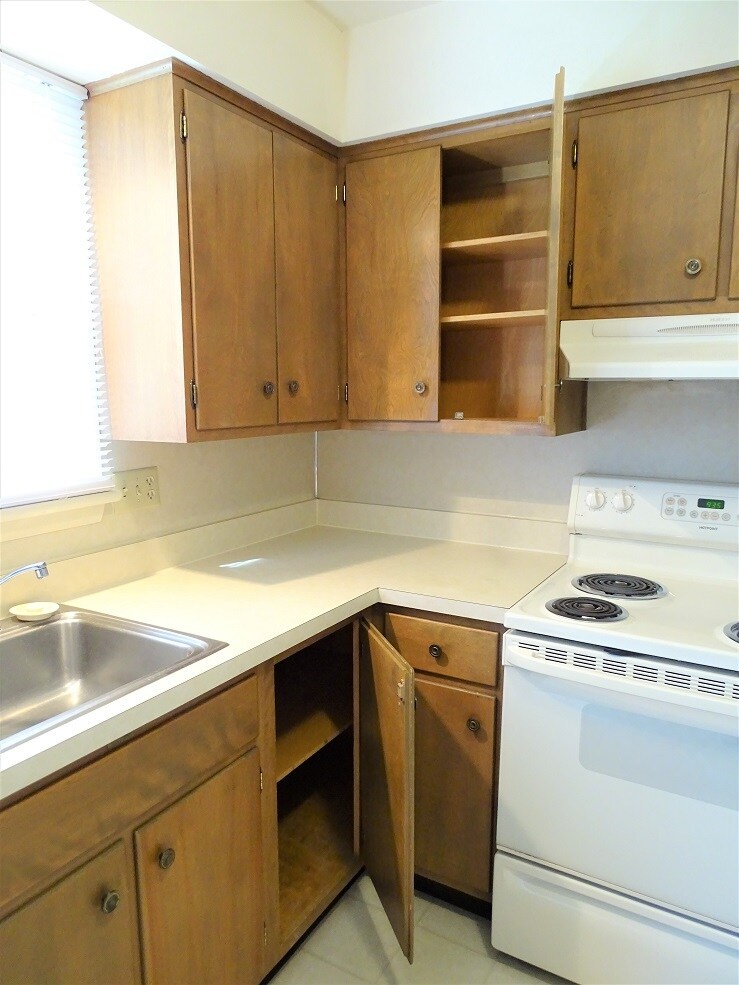 Building Photo - 112 Garden Ave