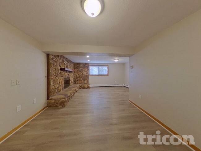 Building Photo - 4486 S Utica St