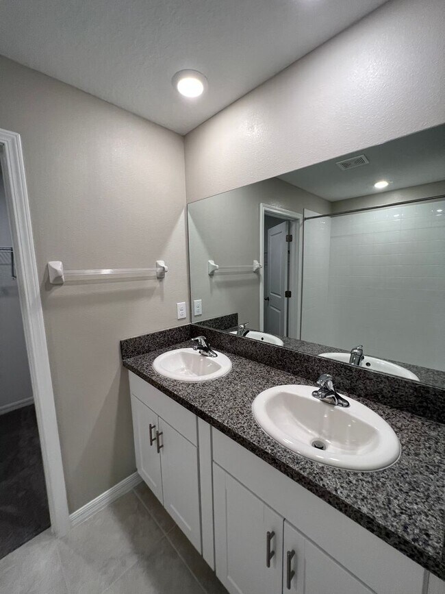 Building Photo - 12032 Miracle Mile Dr- Timber Creek