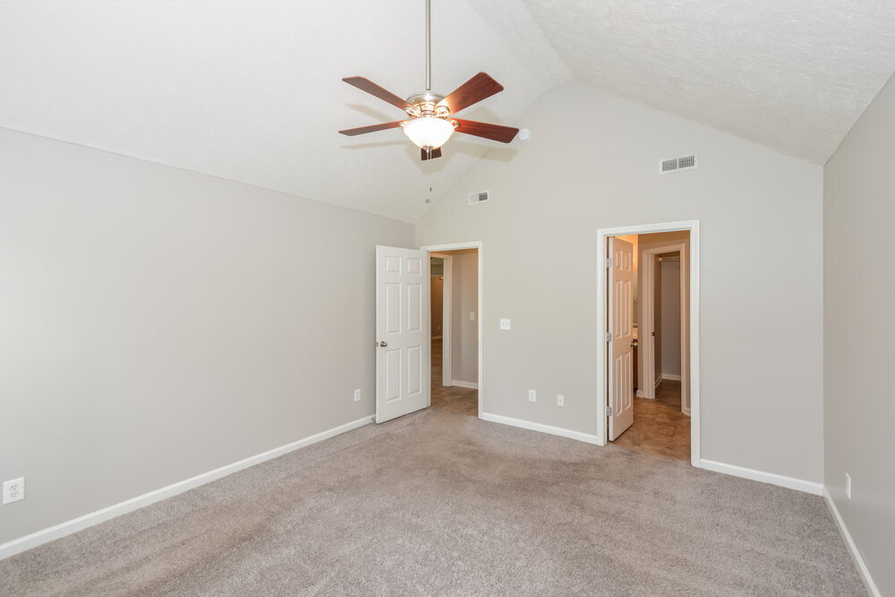 Building Photo - 144 Centerrock Dr