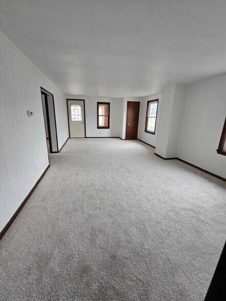 Great Room - 23118 Argos Corner Rd