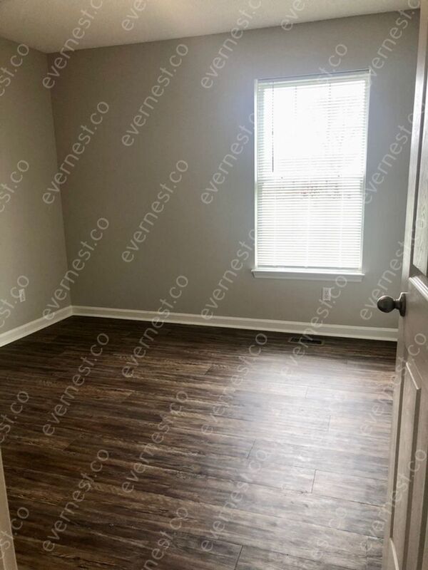 Building Photo - 7614 Greenway Dr