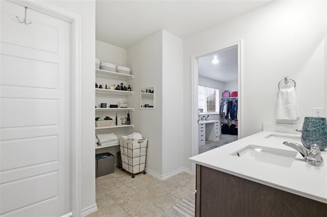 Building Photo - 807 Cormorant St