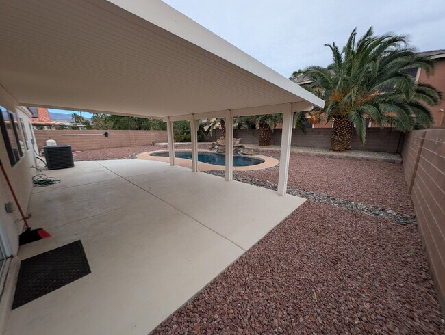 Building Photo - 8040 Villa Rosarito St