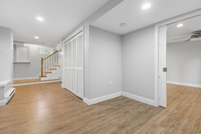Building Photo - 36 Risley Rd