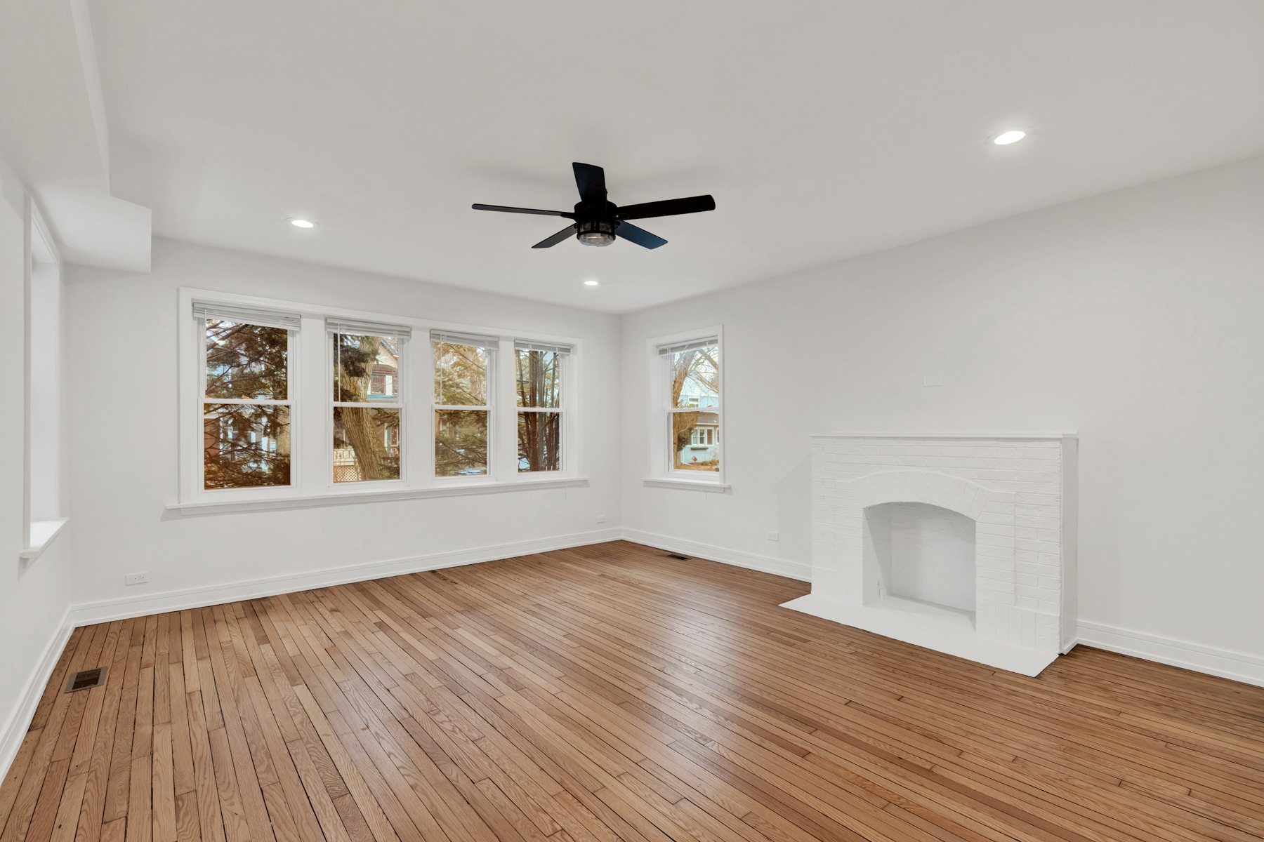 Building Photo - 1109 Cleveland St