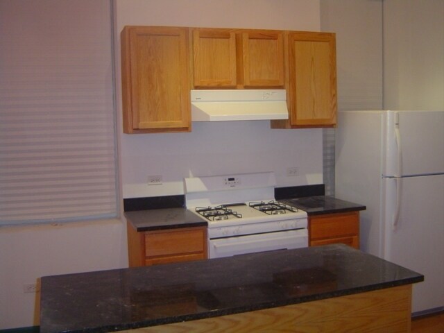 Building Photo - 1131 W 18th St