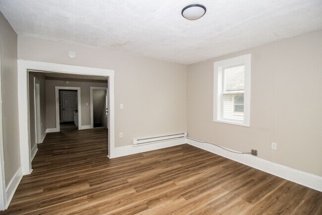 Building Photo - 2947 E 57th St