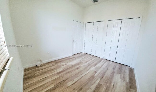 Building Photo - 988 SW 154th Path